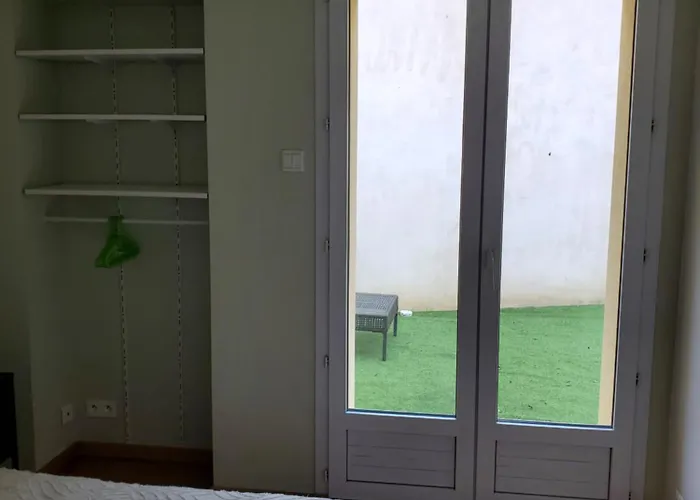 Maison 6 Voyageurs Proche De L'aeroport Casa de Férias *